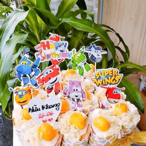 Cupcake trứng muối trang trí siêu nhân Wings