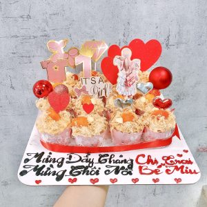 Cupcake trứng muối trang trí tone đỏ