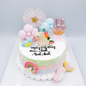 Bánh kem ngựa pony trắng