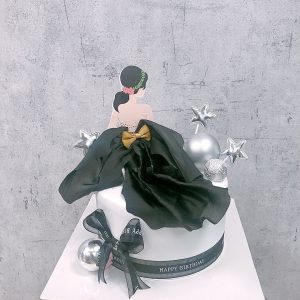 Bánh kem cô gái váy đen