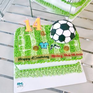 Bánh kem chữ nhật sân bóng đá